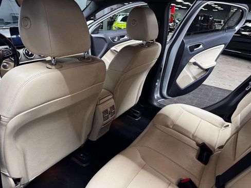 Used 2019 Mercedes-Benz GLA 250 image 39