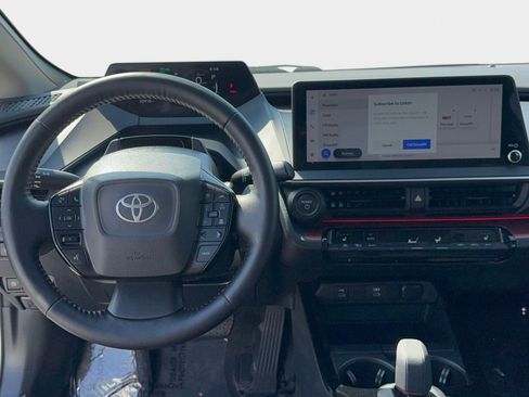 Used 2023 Toyota Prius Prime FWD image 13