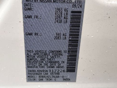 Used 2025 Nissan Altima 2.5 SV FWD image 28