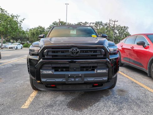 Used 2026 Toyota 4Runner SR5 AWD/4WD image 4