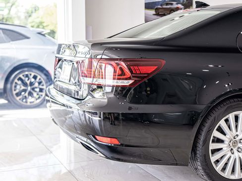 Used 2017 Lexus LS 460 AWD w/ Comfort Package image 12