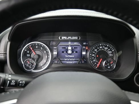 Used 2022 RAM 1500 Laramie AWD/4WD image 11