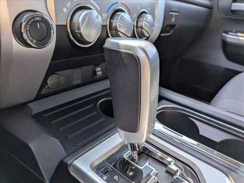 Used 2019 Toyota Tundra SR5 w/ SR5 Upgrade Package AWD/4WD image 12