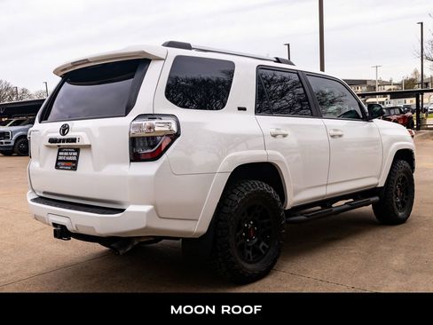 Used 2023 Toyota 4Runner SR5 Premium w/ Moonroof Package image 9