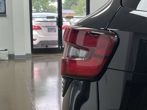 Used 2025 Chevrolet Trax LS FWD image 11
