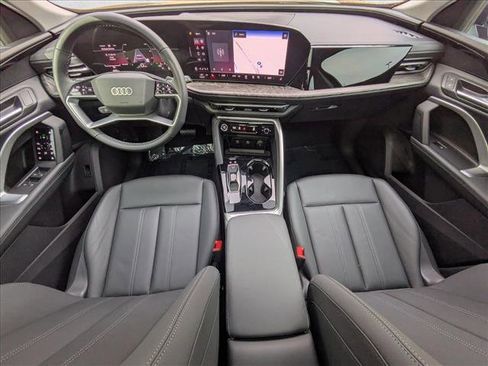 New 2025 Audi Q5 Premium image 3