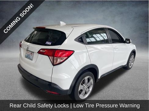 Used 2018 Honda HR-V LX image 4