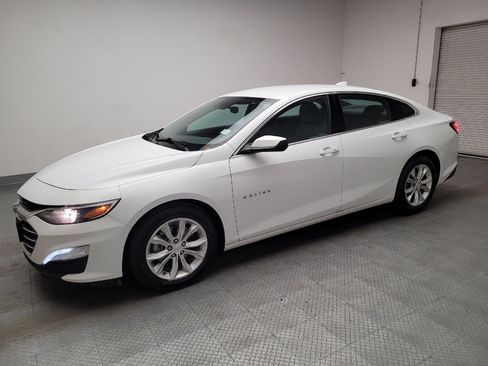 Used 2022 Chevrolet Malibu LT image 2