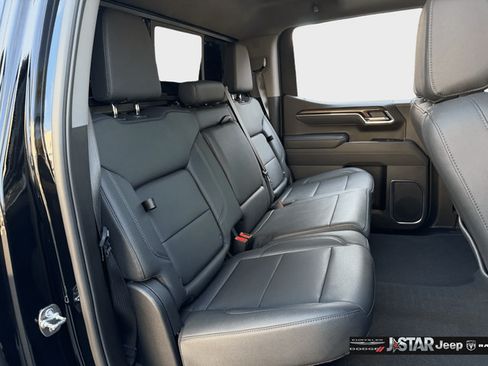 Used 2026 Chevrolet Silverado 1500 LT Trail Boss w/ LT Trail Boss Premium Package AWD/4WD image 26