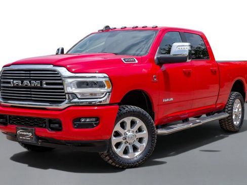 Used 2023 RAM 3500 Laramie AWD/4WD image 4