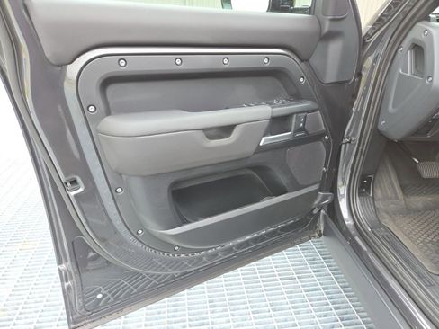 Used 2025 Land Rover Defender 110 S AWD/4WD image 16