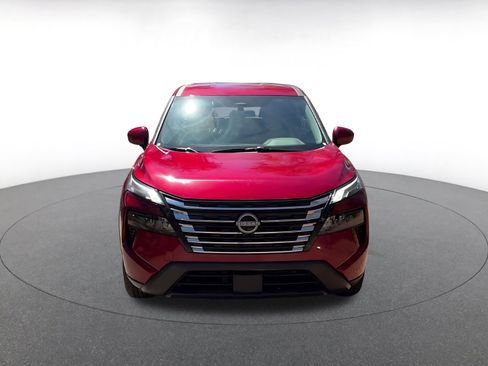 Used 2025 Nissan Rogue SV image 4