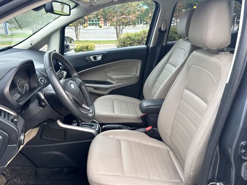 Used 2021 Ford EcoSport Titanium AWD/4WD image 9