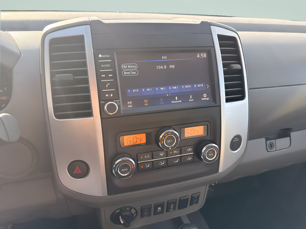 Used 2020 Nissan Frontier SV AWD/4WD image 17