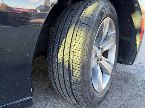 Used 2016 Dodge Charger SXT image 25