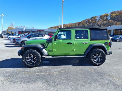 Used 2019 Jeep Wrangler Unlimited Sport S image 2