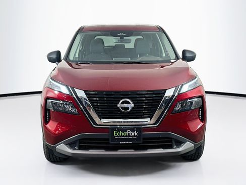 Used 2023 Nissan Rogue S AWD/4WD image 2
