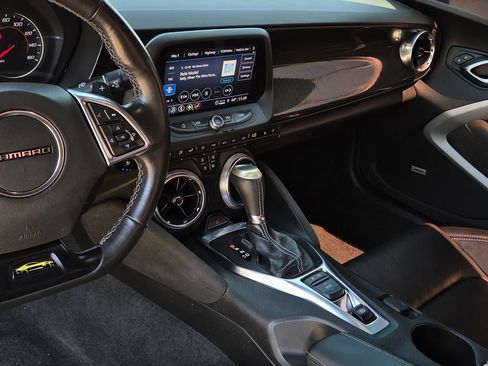 Used 2023 Chevrolet Camaro LT RWD image 10