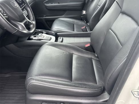 Used 2019 Honda Pilot Touring image 12