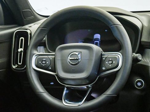 Certified 2023 Volvo XC40 B5 Plus w/ Protection Package Premier AWD/4WD image 13