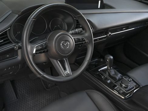 Certified 2025 MAZDA CX-30 AWD 2.5 S w/ Preferred Package image 12