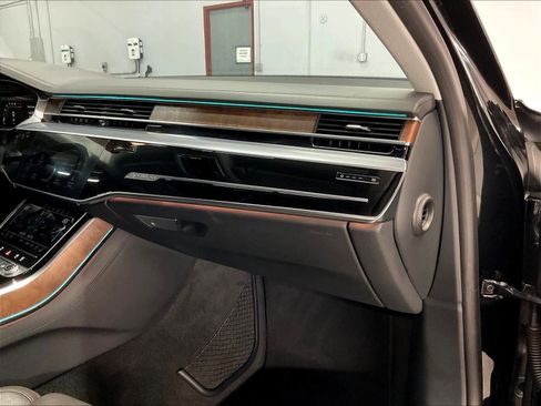 Used 2021 Audi A8 L 3.0T w/ Executive Plus Package image 16