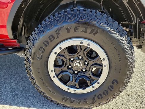 Used 2021 Ford Bronco Big Bend w/ Sasquatch Package image 10