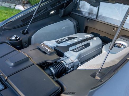Used 2014 Audi R8 V8 image 15