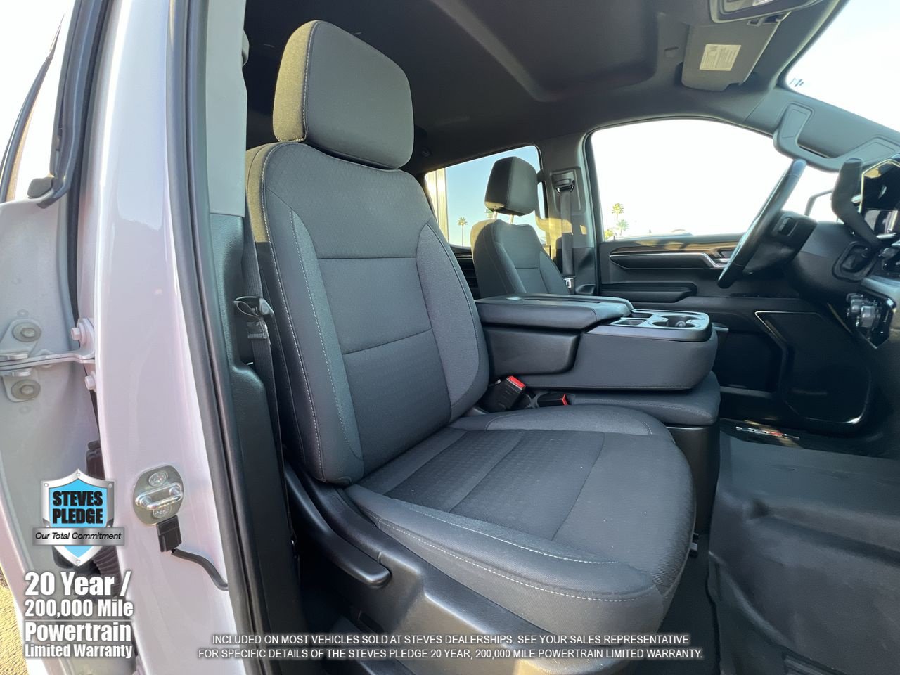 Used 2024 Chevrolet Silverado 1500 LT AWD/4WD image 29