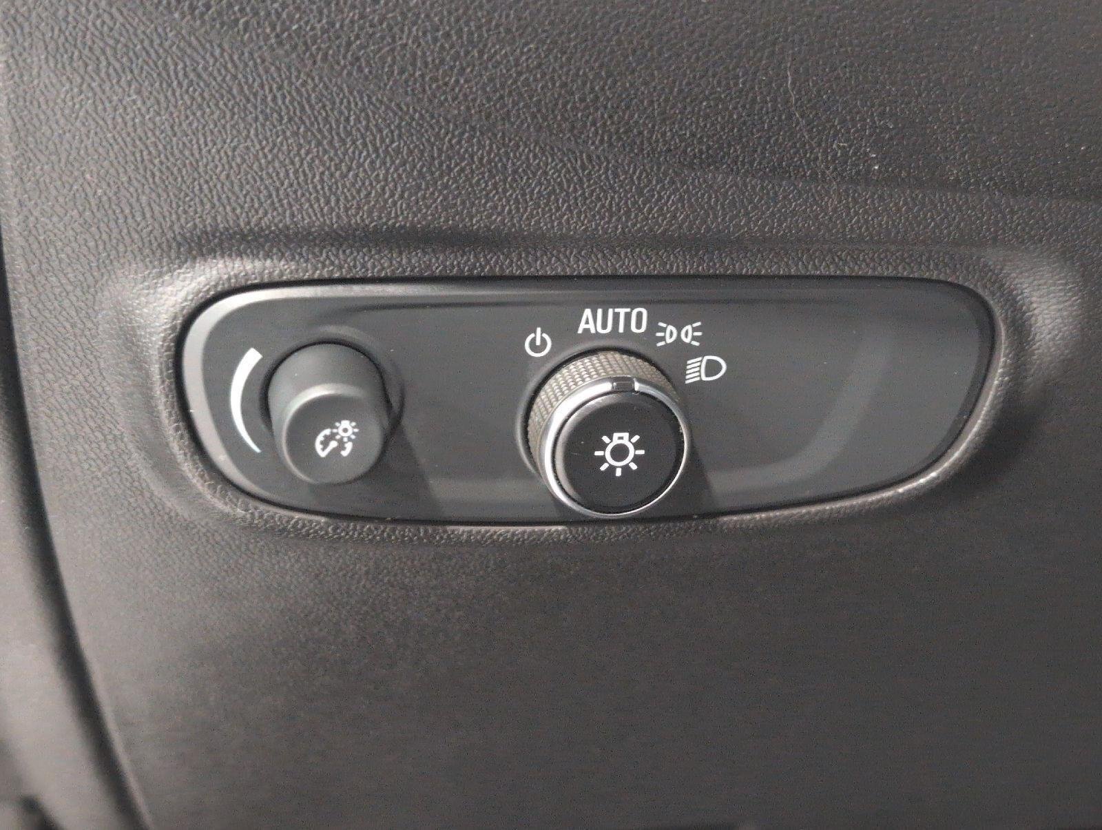 Used 2024 Chevrolet Equinox LT AWD/4WD image 10