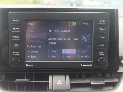 Certified 2021 Toyota RAV4 XLE w/ Convenience Package AWD/4WD image 10