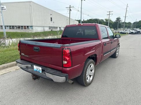 Used 2007 Chevrolet Silverado 1500 LT w/ Crew Cab Value Package RWD image 3