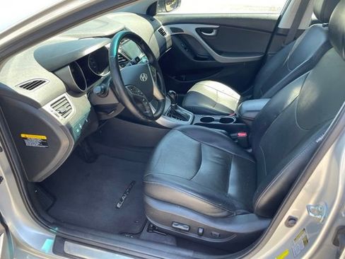 Used 2014 Hyundai Elantra Limited w/ Option Group 03 FWD image 10