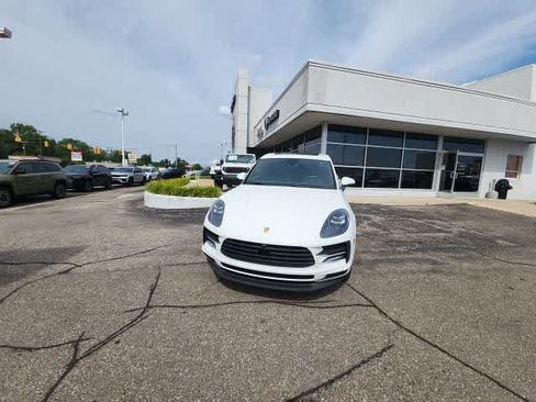 Used 2020 Porsche Macan S AWD/4WD image 4