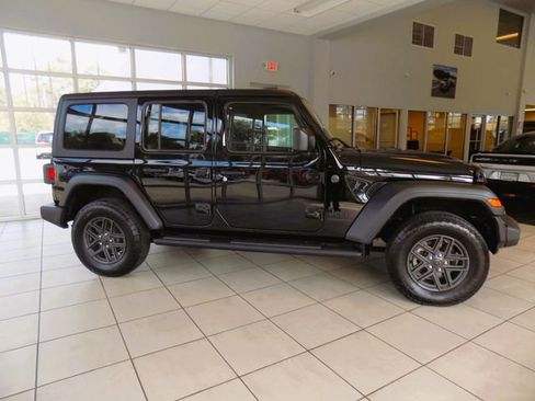 Certified 2025 Jeep Wrangler Unlimited Sport AWD/4WD image 8