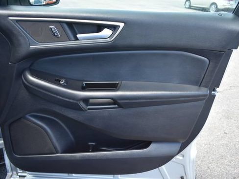 Used 2019 Ford Edge SEL w/ Equipment Group 201A AWD/4WD image 45