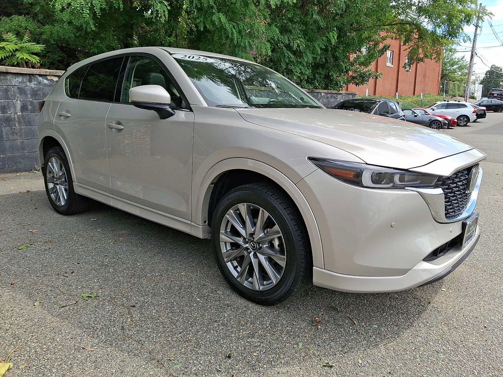 Certified 2025 MAZDA CX-5 AWD 2.5 S w/ Premium Plus Pkg image 3