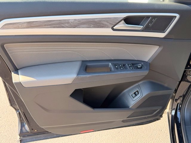 Certified 2021 Volkswagen Atlas Cross Sport SE FWD image 5