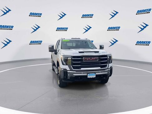 Used 2025 GMC Sierra 2500 SLT image 3