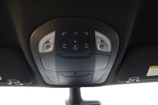Used 2026 Chrysler Pacifica Select FWD image 54