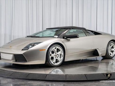 Used 2006 Lamborghini Murcielago Roadster AWD/4WD image 12