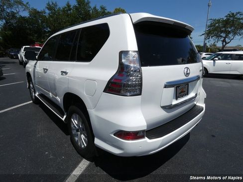 Used 2017 Lexus GX 460 Premium w/ Premium Package AWD/4WD image 9