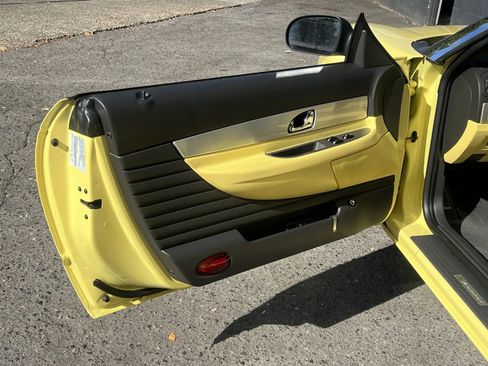 Used 2002 Ford Thunderbird image 14