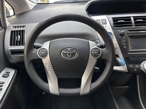 Used 2012 Toyota Prius V Five FWD image 12