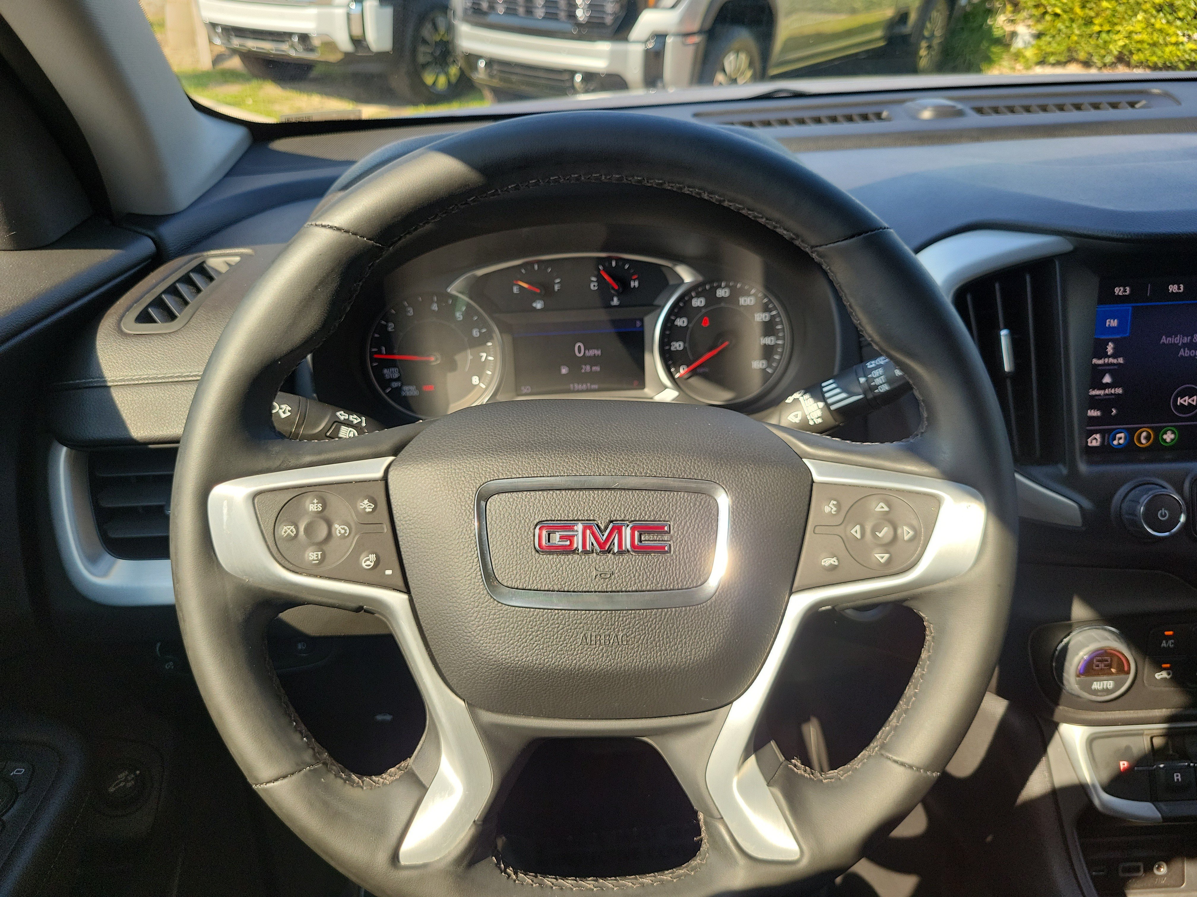Used 2023 GMC Terrain SLT FWD image 19