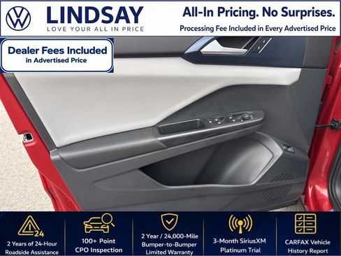 Used 2023 Volkswagen Taos SE w/ Panoramic Sunroof Package AWD/4WD image 10