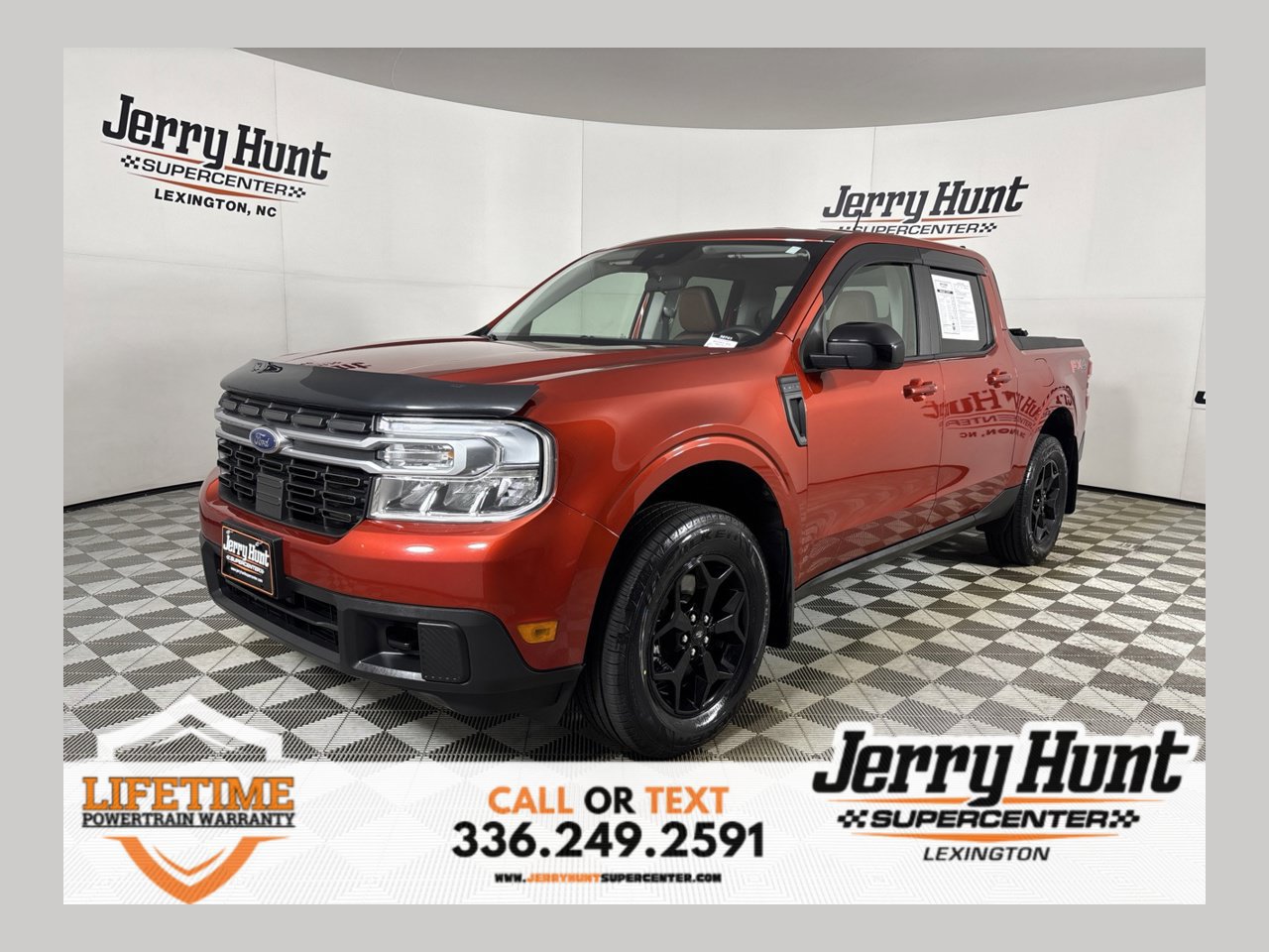 Used 2024 Ford Maverick Lariat w/ FX4 Off-Road Package AWD/4WD image 1
