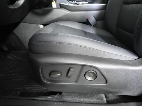 Used 2026 Chevrolet Equinox LT w/ Convenience Package II AWD/4WD image 21