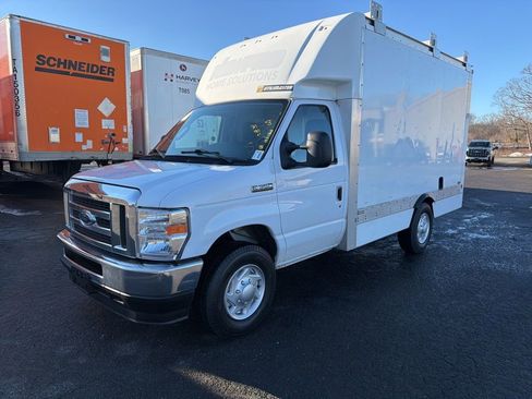 Used 2021 Ford E-350 and Econoline 350 Super Duty w/ Power Windows & Locks Group image 1