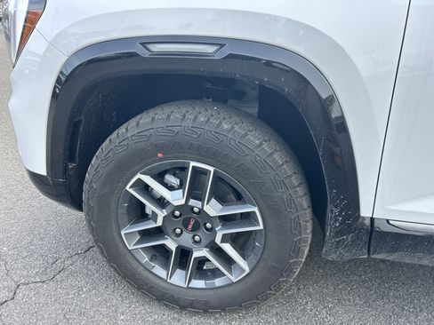 New 2026 GMC Terrain AT4 image 4